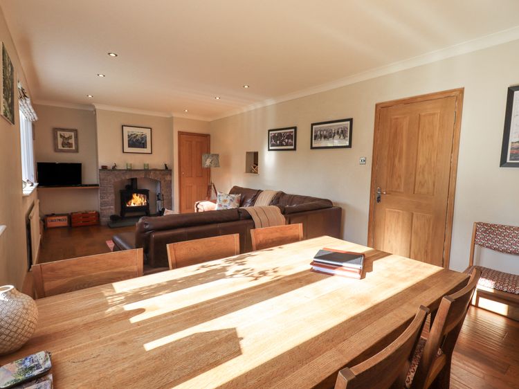 Foresters Cottage, listing photograph 7