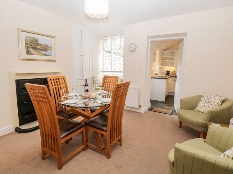 Raglan Cottage, listing photograph 7