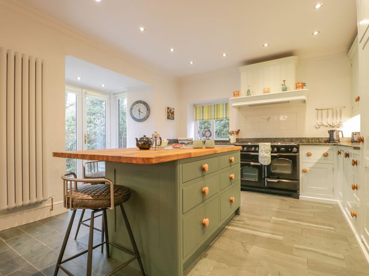 The Old Vicarage, listing photograph 7