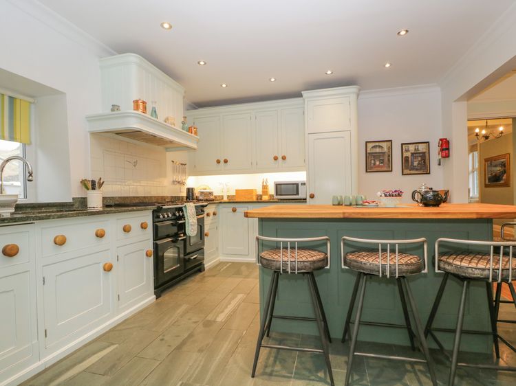 The Old Vicarage, listing photograph 8