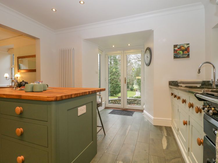 The Old Vicarage, listing photograph 10