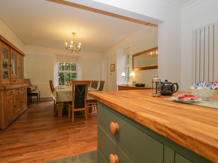 The Old Vicarage, listing photograph 11