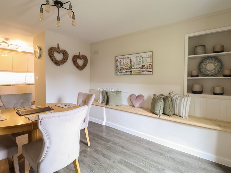 Cefn Uchaf Cottage, listing photograph 10