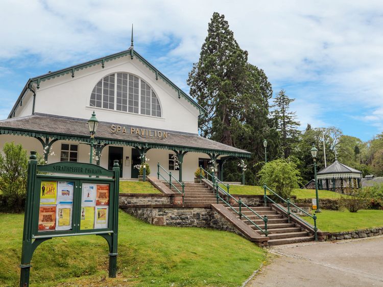 Eagle Lodge, listing photograph 12