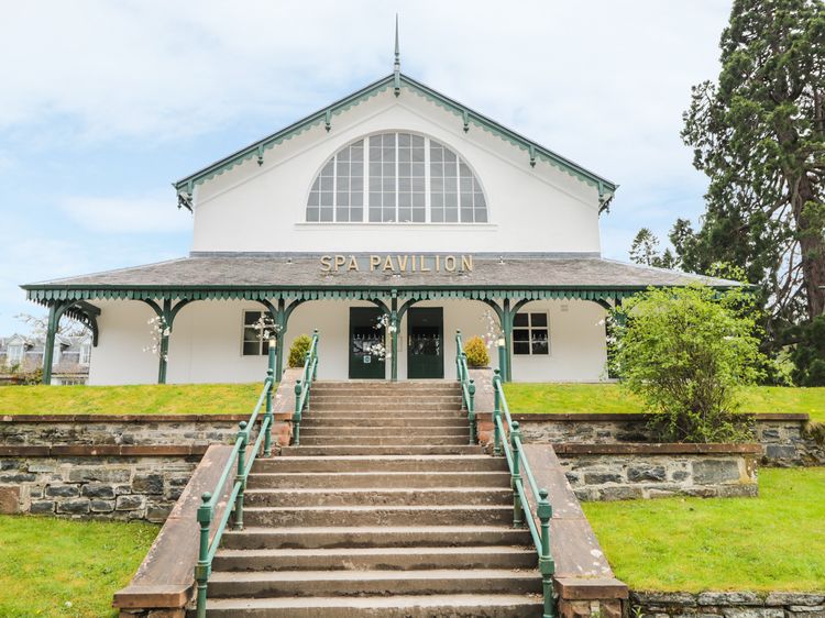 Otter Lodge, listing photograph 12