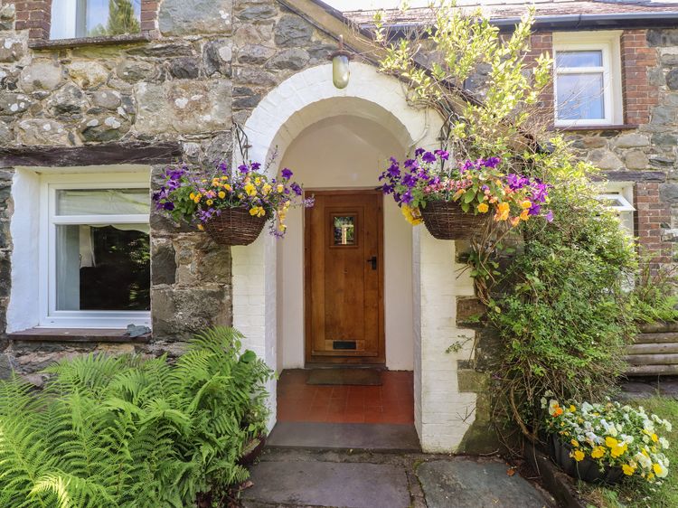 Plas Mawr, listing photograph 3