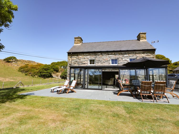 Garth Morthin The Farmhouse, listing photograph 2