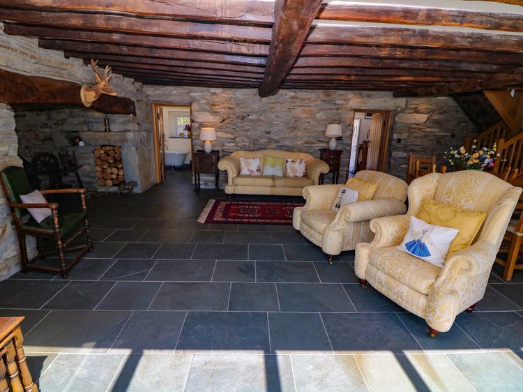 Garth Morthin The Farmhouse, listing photograph 10