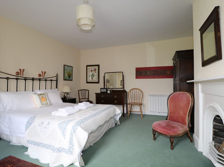 Dale House, listing photograph 11