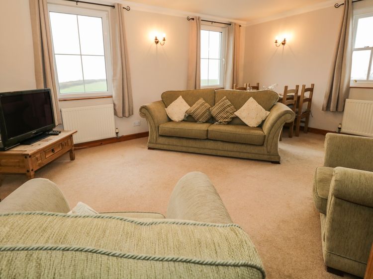 1 Park Nook Close, listing photograph 4