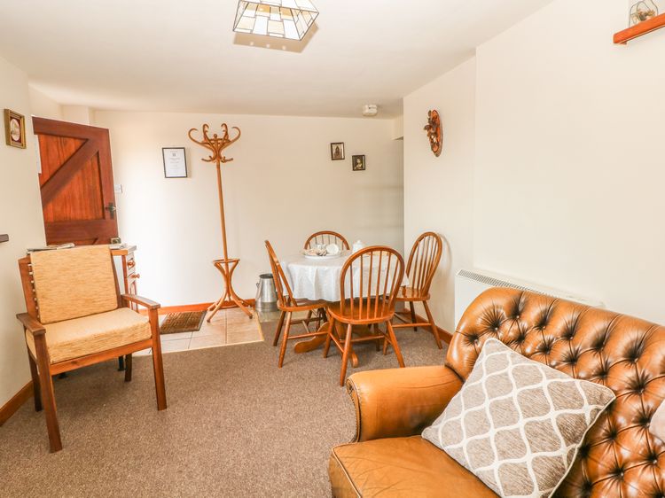 Cordwainer Cottage, listing photograph 5