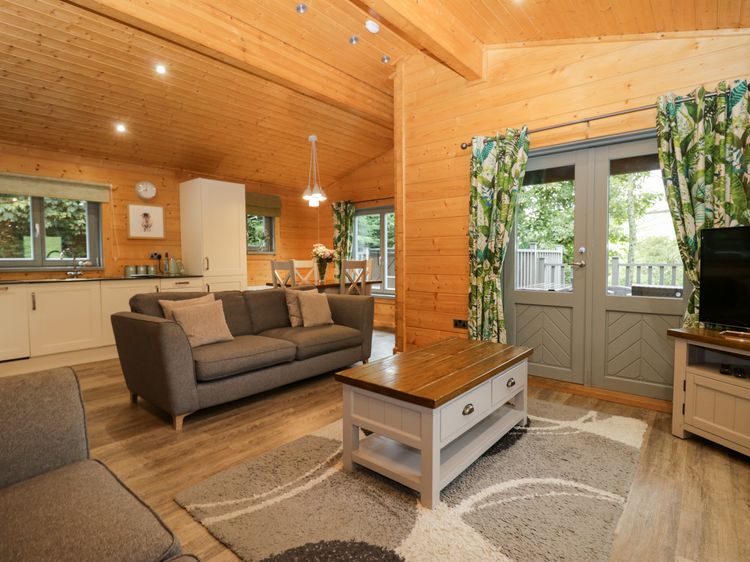 Oak Lodge, listing photograph 5