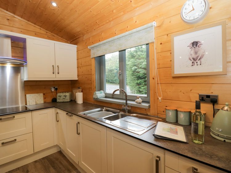 Oak Lodge, listing photograph 12