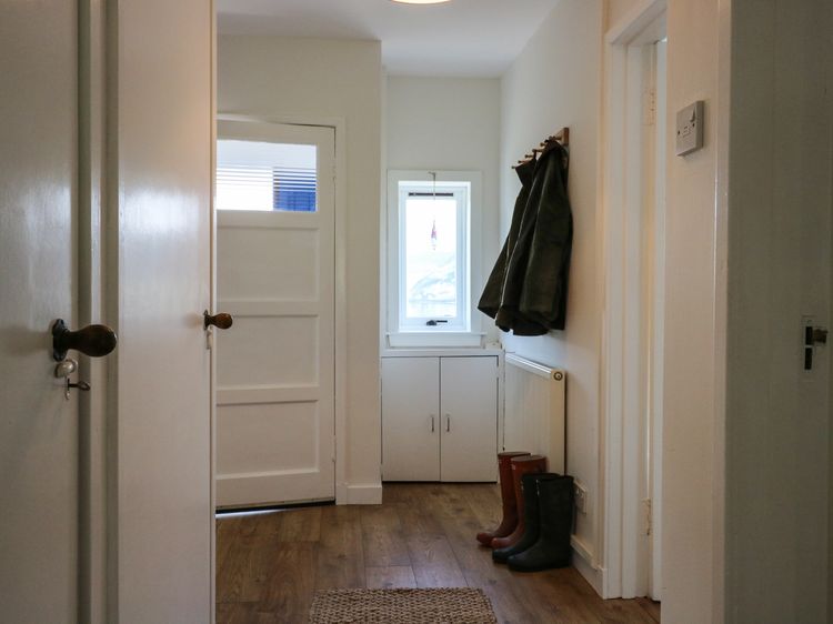 Mary's Cottage, listing photograph 9