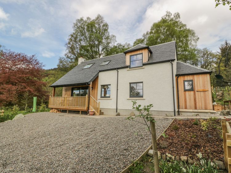 Fois House, listing photograph 2