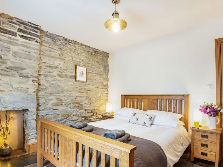 Garreg Ddu, listing photograph 12