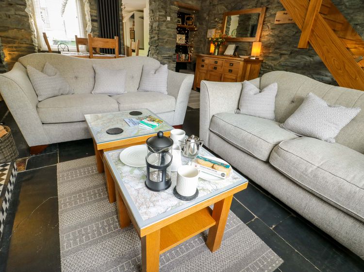 Garreg Ddu, listing photograph 4