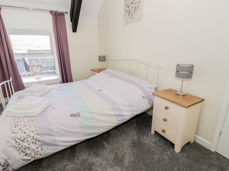 5 Ceirnioge Cottages, listing photograph 7
