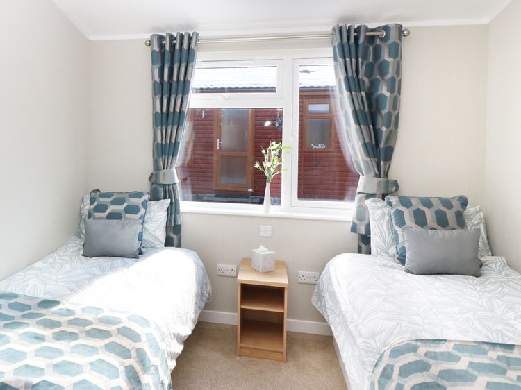 32 Cruachan Lodge, listing photograph 12