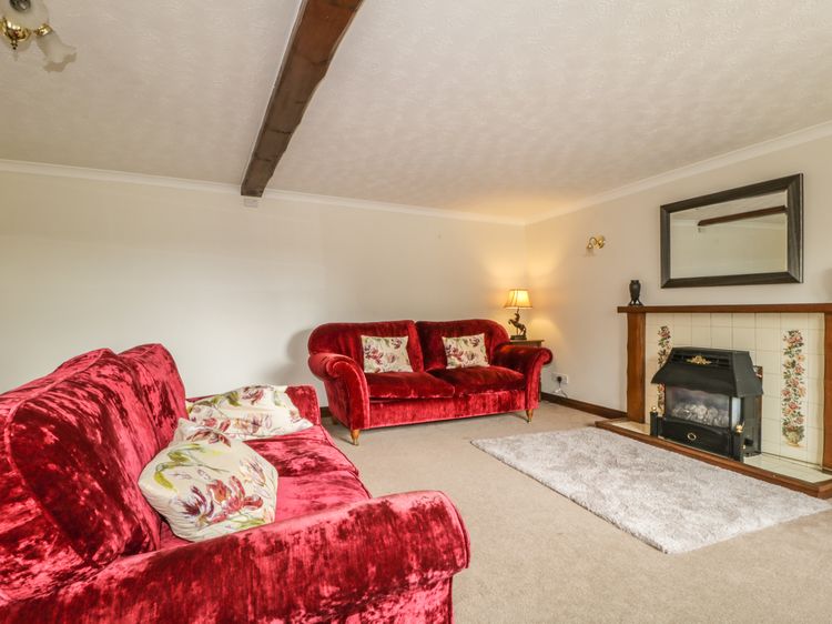 Woodhead Farm Cottage, listing photograph 2