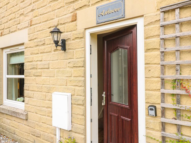 Ashover, listing photograph 2