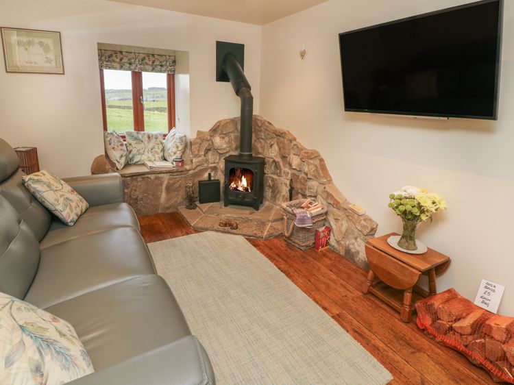 Rushton Barn, listing photograph 6