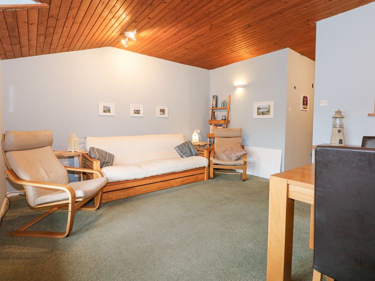 Glaslyn Retreat, listing photograph 3