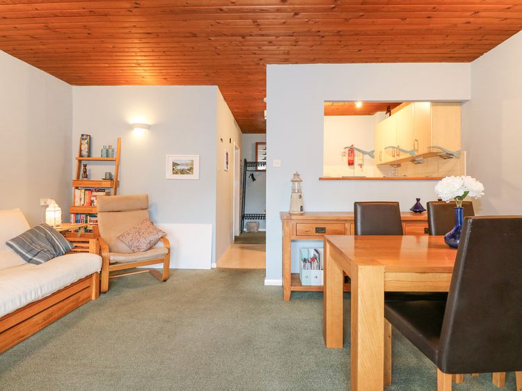 Glaslyn Retreat, listing photograph 4