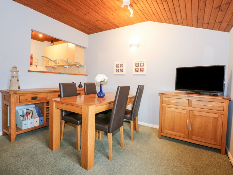 Glaslyn Retreat, listing photograph 7