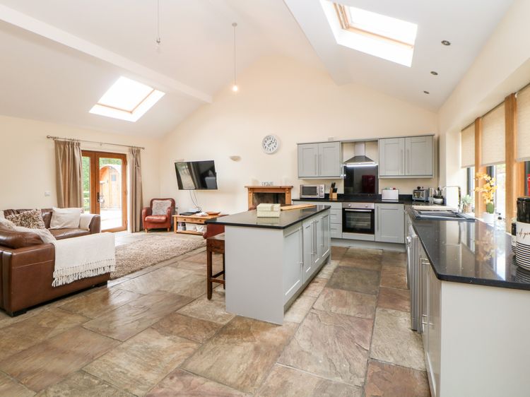 2 Pheasant Lane, listing photograph 3