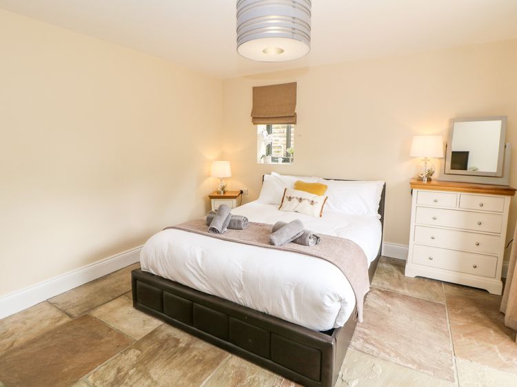 2 Pheasant Lane, listing photograph 12