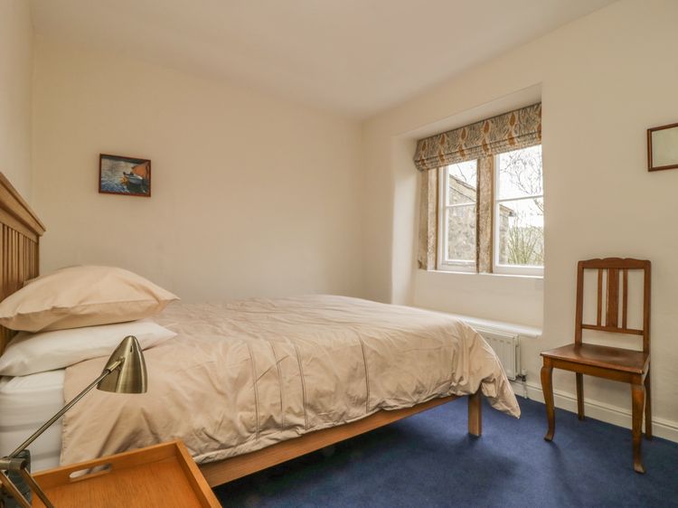 Shiers Farmhouse, listing photograph 9