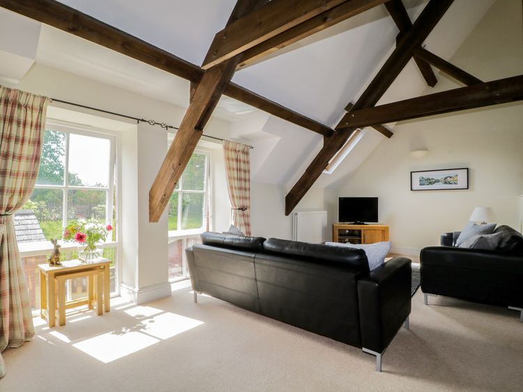Carpenters Cottage, listing photograph 3