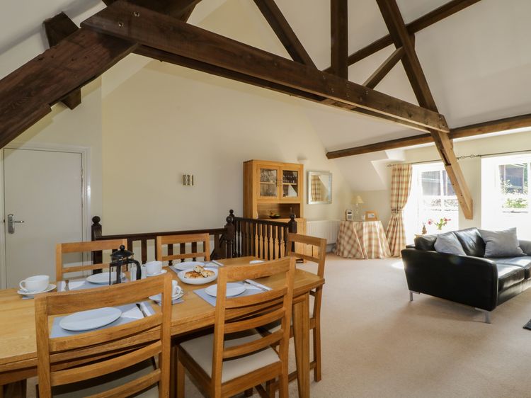 Carpenters Cottage, listing photograph 7