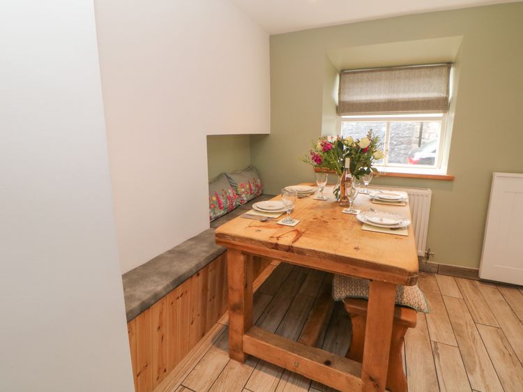 Ardeevin Cottage, listing photograph 9