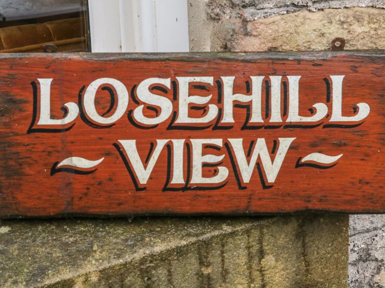 Losehill View, listing photograph 2