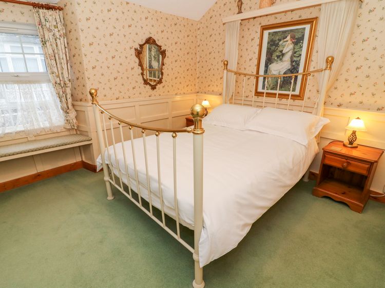 Old Codgers Cottage, listing photograph 9