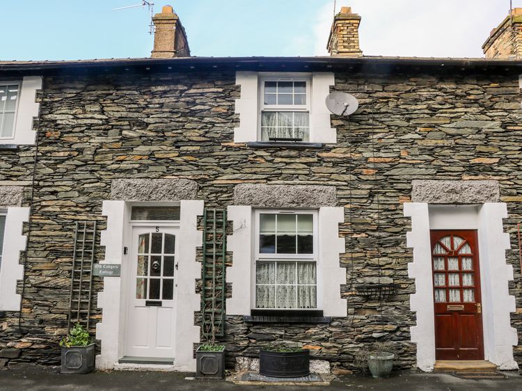 Old Codgers Cottage, listing photograph 2
