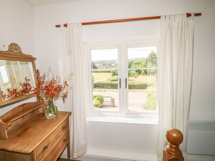Callow Cottages, listing photograph 12