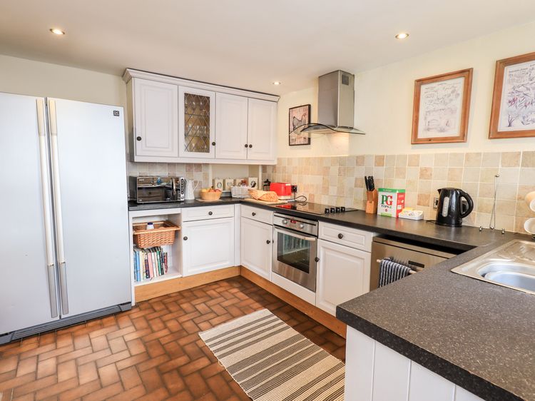 4 Greencross Cottages, listing photograph 9