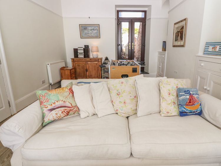 11 Marine Terrace, listing photograph 9