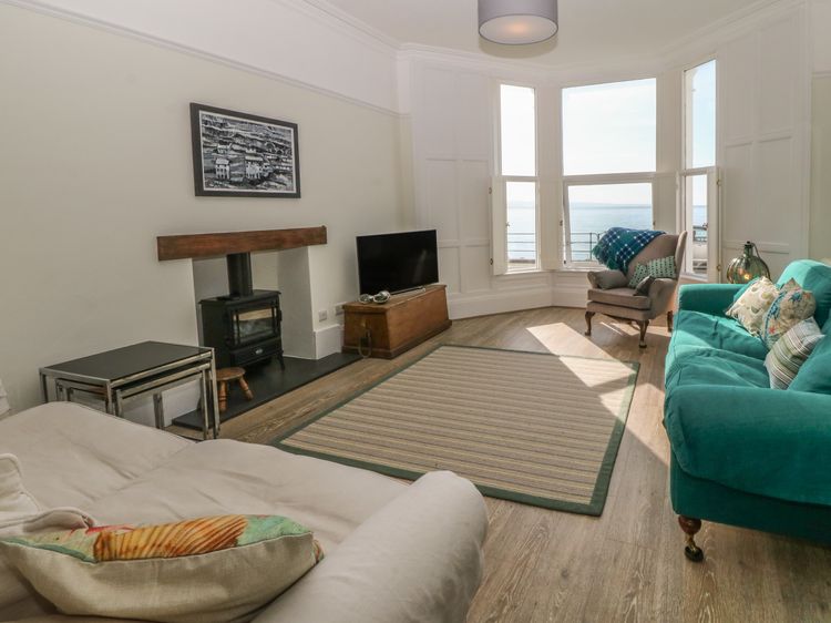 11 Marine Terrace, listing photograph 6