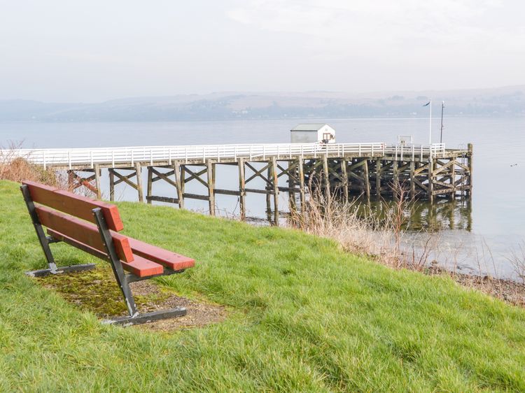 Pier View, listing photograph 11