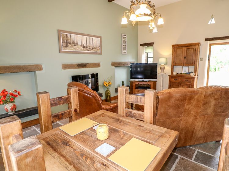 Bluebell Cottage, listing photograph 4