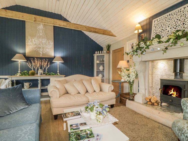 High Rigg Woodland Cottage, listing photograph 2