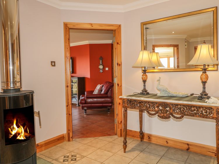 The Glebe, listing photograph 3