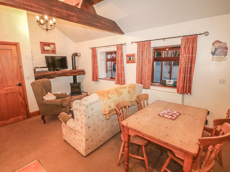 Piggery Place, listing photograph 2