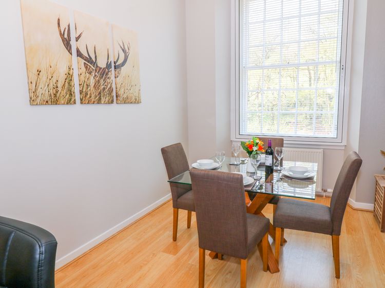 12 Keathbank Court, listing photograph 8