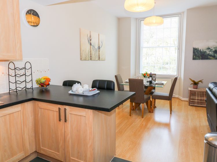 12 Keathbank Court, listing photograph 10