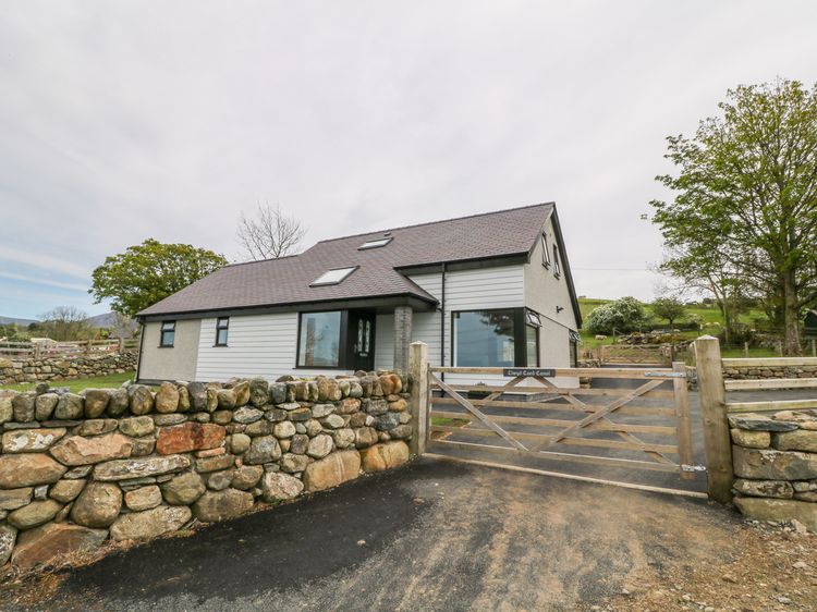 Llwyd Coed Canol, listing photograph 2